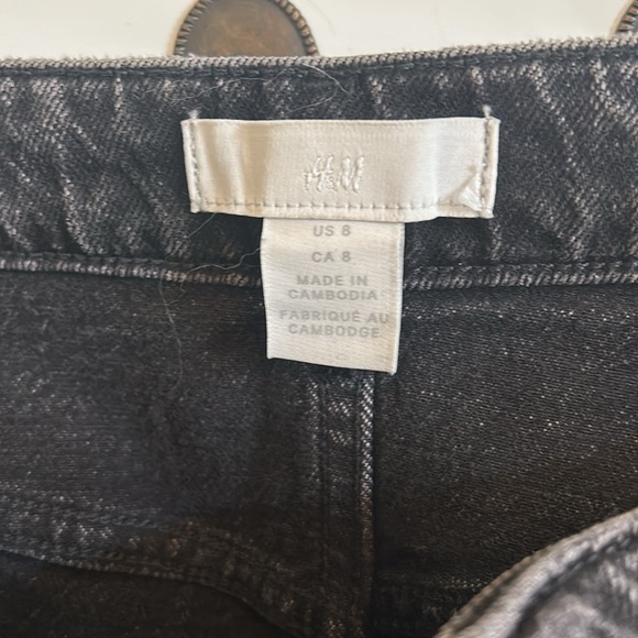 🖤 H&M Black Denim Jeans 🖤 - Picture 3 of 4